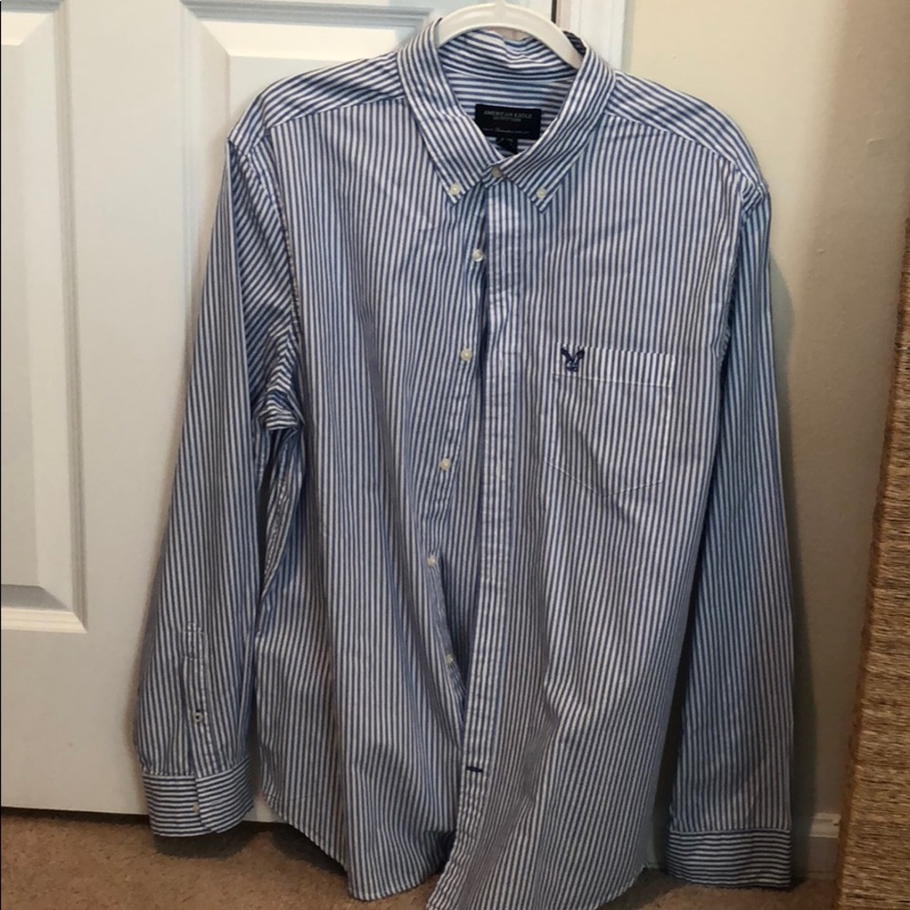 American eagle button down